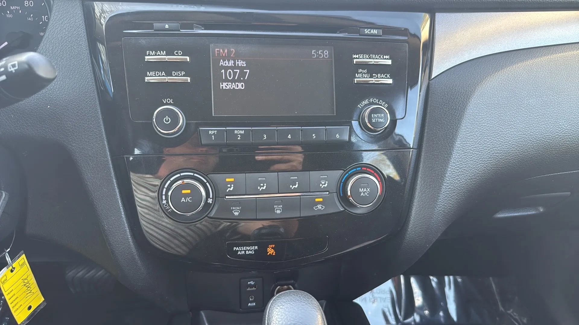 Used 2015 Nissan Rogue S image 36