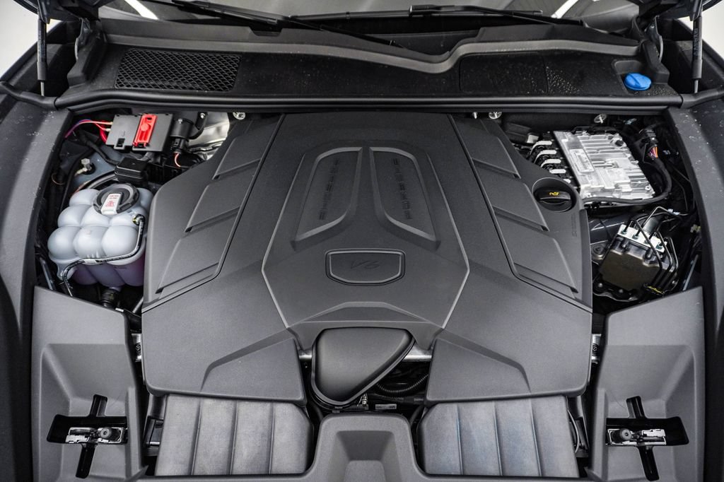 New 2026 Porsche Cayenne AWD/4WD image 27