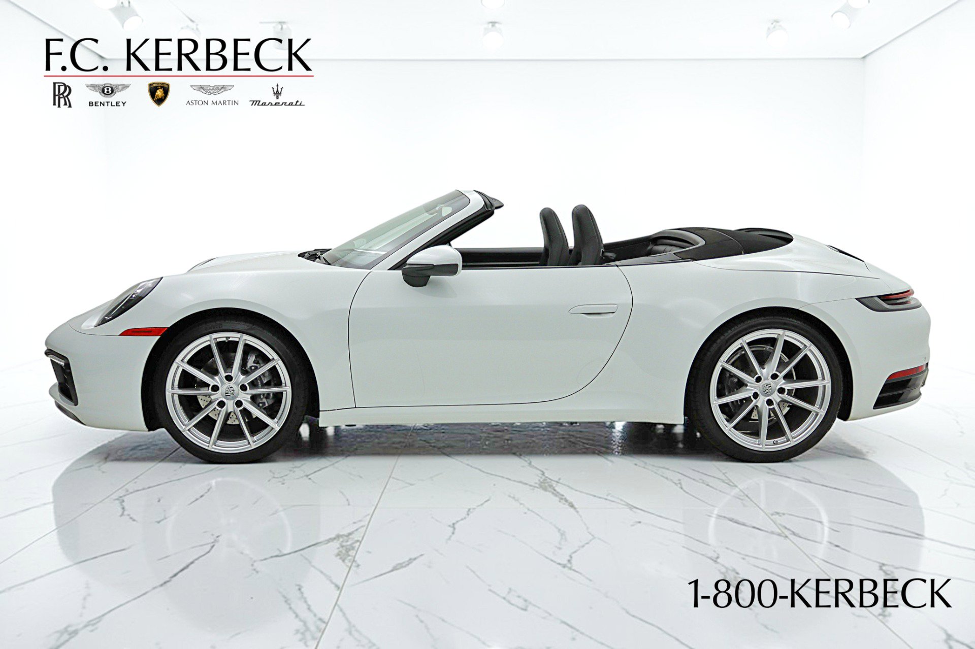 Used 2020 Porsche 911 Carrera RWD image 3