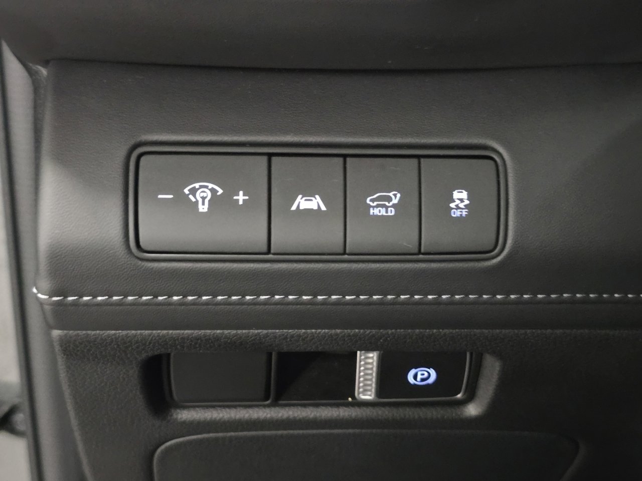 Used 2023 Hyundai Santa Fe Limited image 25