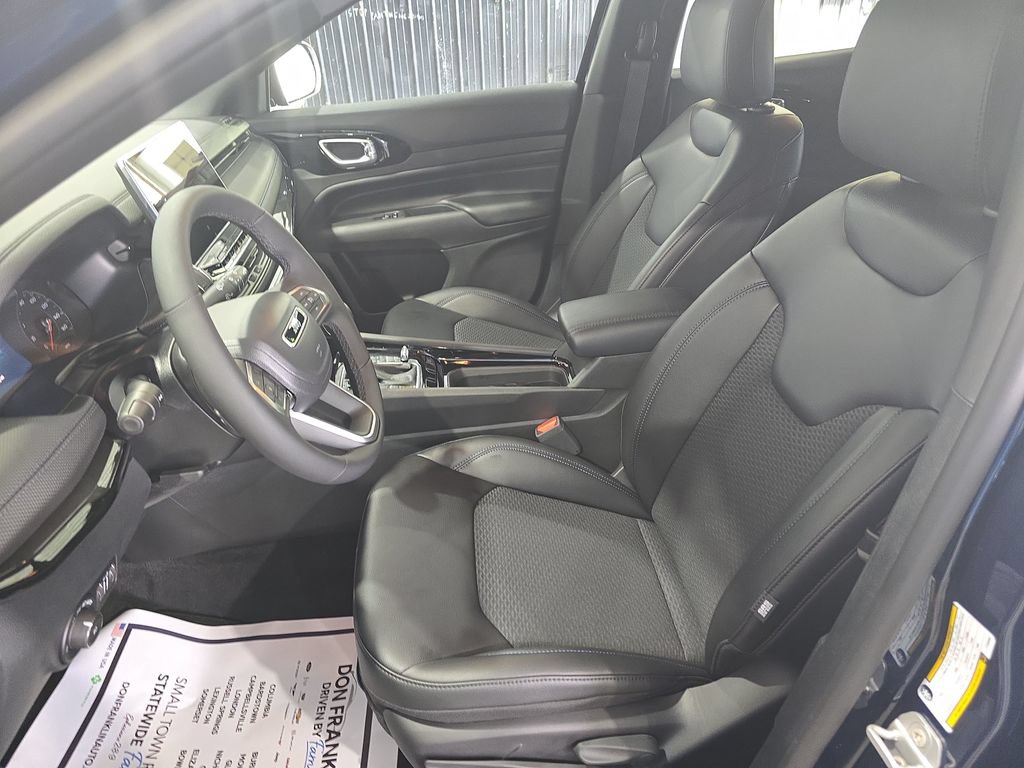 New 2026 Jeep Compass Latitude AWD/4WD image 9