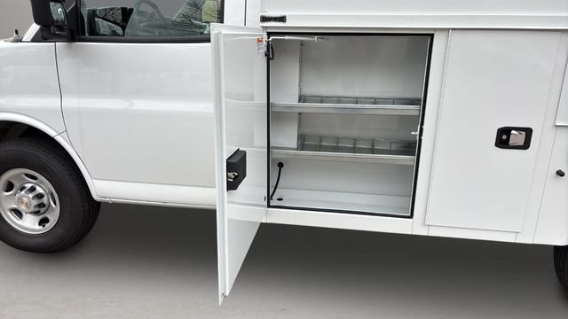 New 2025 Chevrolet Express 3500 w/ Power Convenience Package RWD image 15