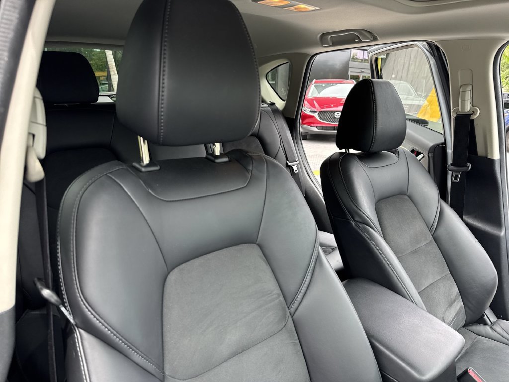Used 2019 MAZDA CX-5 Touring FWD image 46