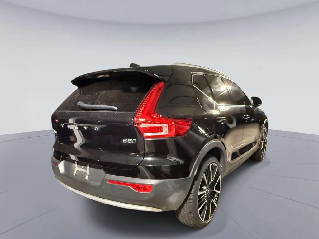 Used 2023 Volvo XC40 B5 Ultimate w/ Protection Package Premier AWD/4WD image 4