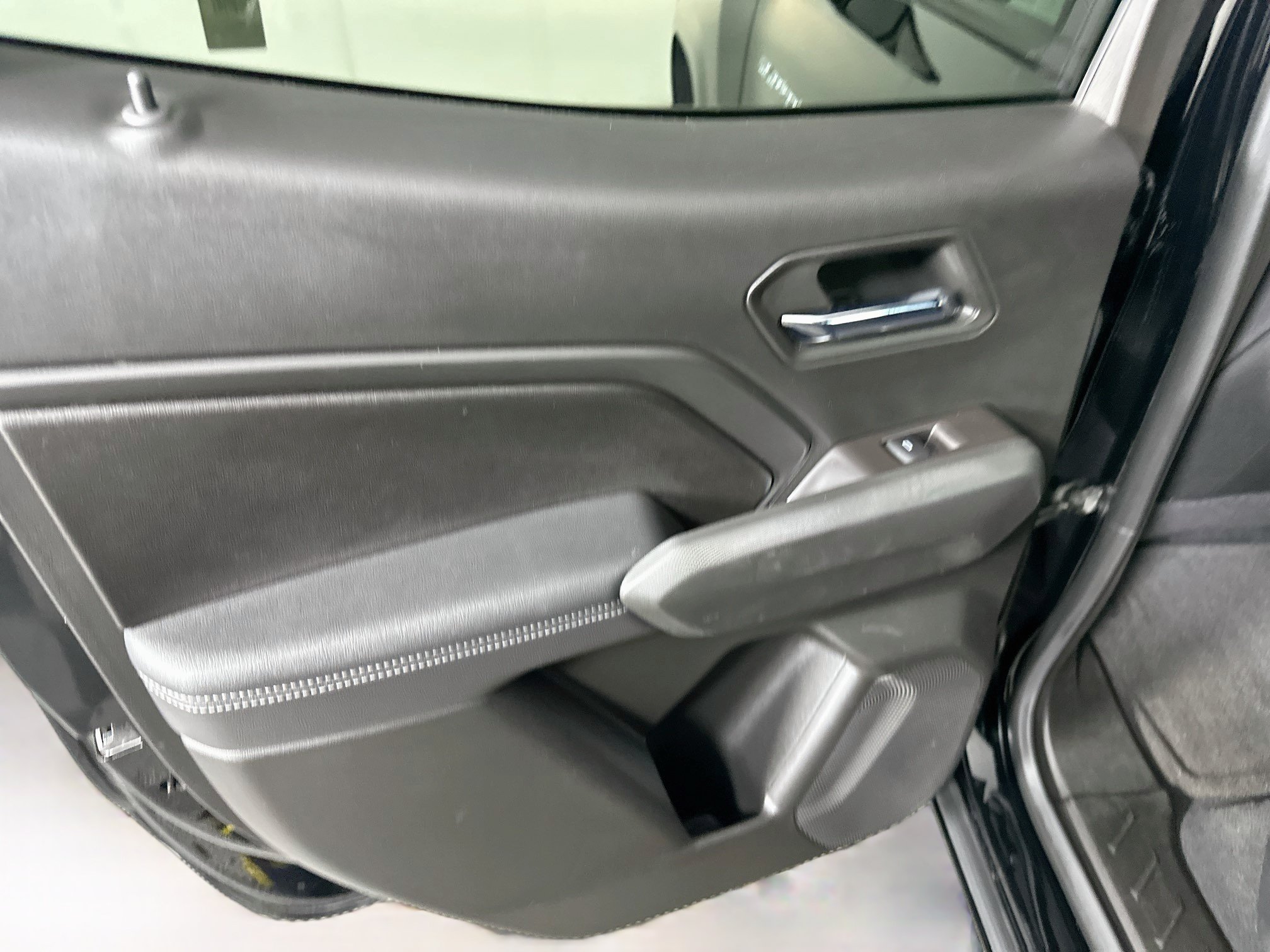Used 2024 Chevrolet Colorado LT w/ LT Convenience Package II RWD image 26