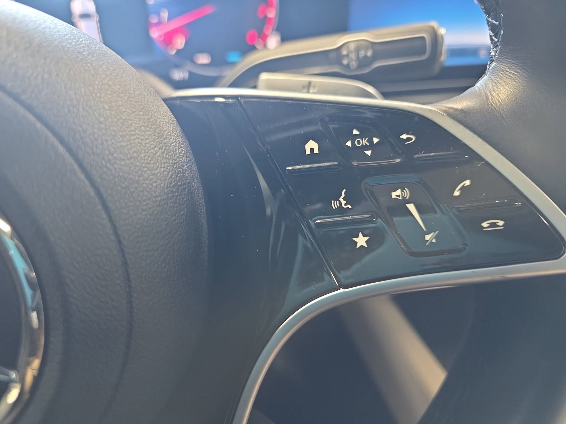 Certified 2024 Mercedes-Benz GLE 350 4MATIC image 18