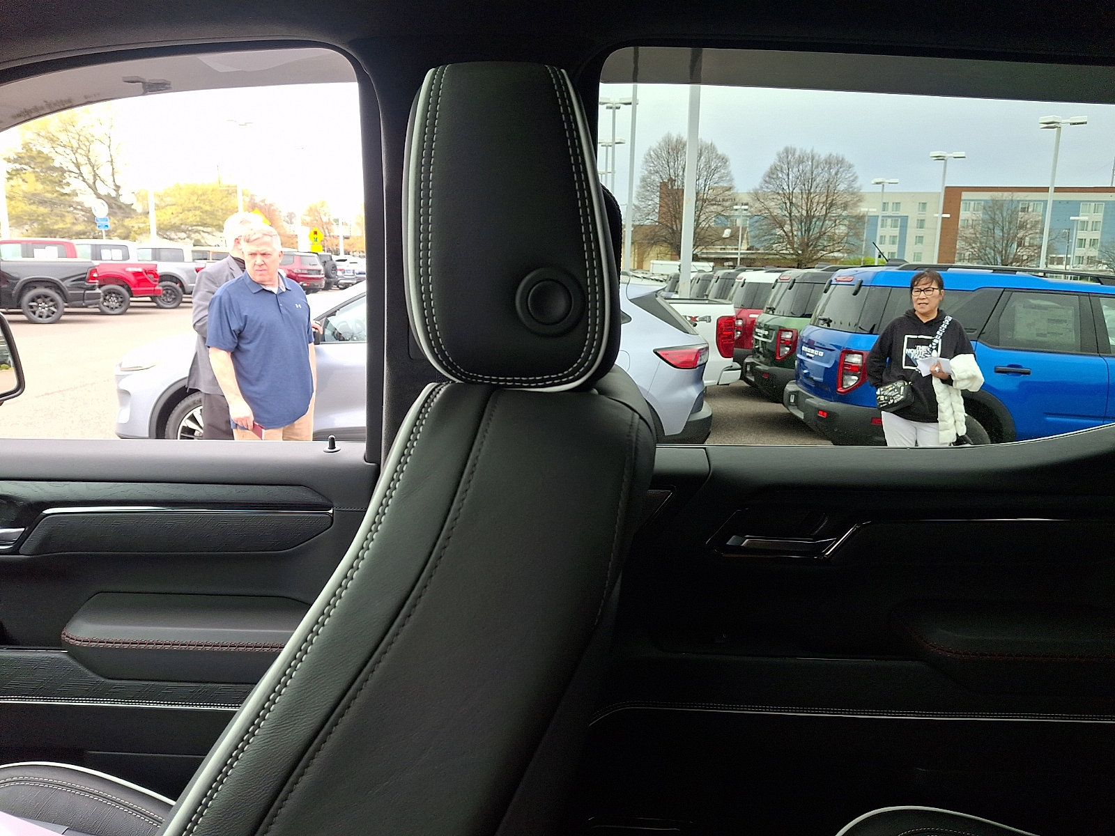 Used 2024 GMC Sierra 1500 AT4X image 16