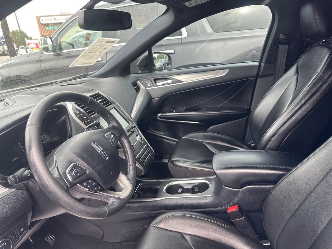 Used 2019 Lincoln MKC Premiere FWD image 28