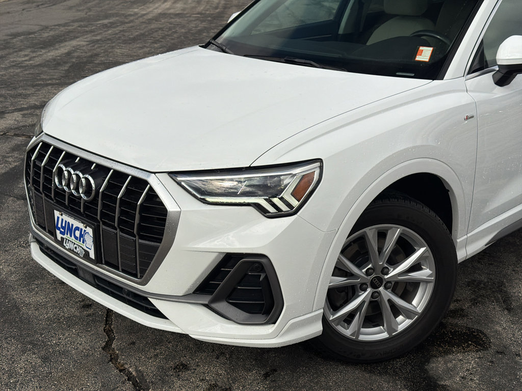 Used 2024 Audi Q3 2.0T Premium image 9