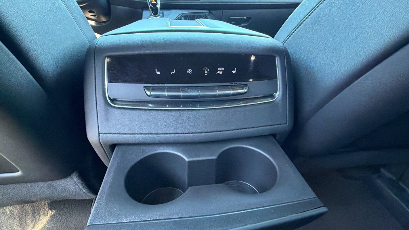 Used 2024 Cadillac Escalade ESV Sport w/ Touring Package image 17