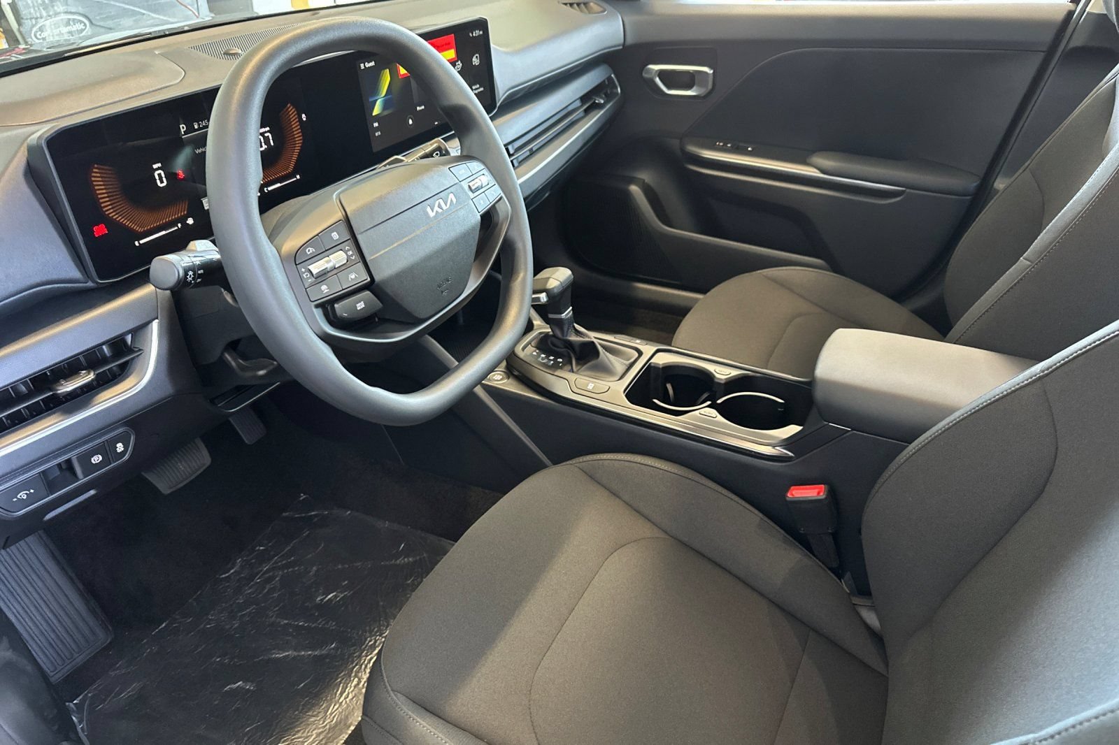 New 2026 Kia K4 FWD image 10