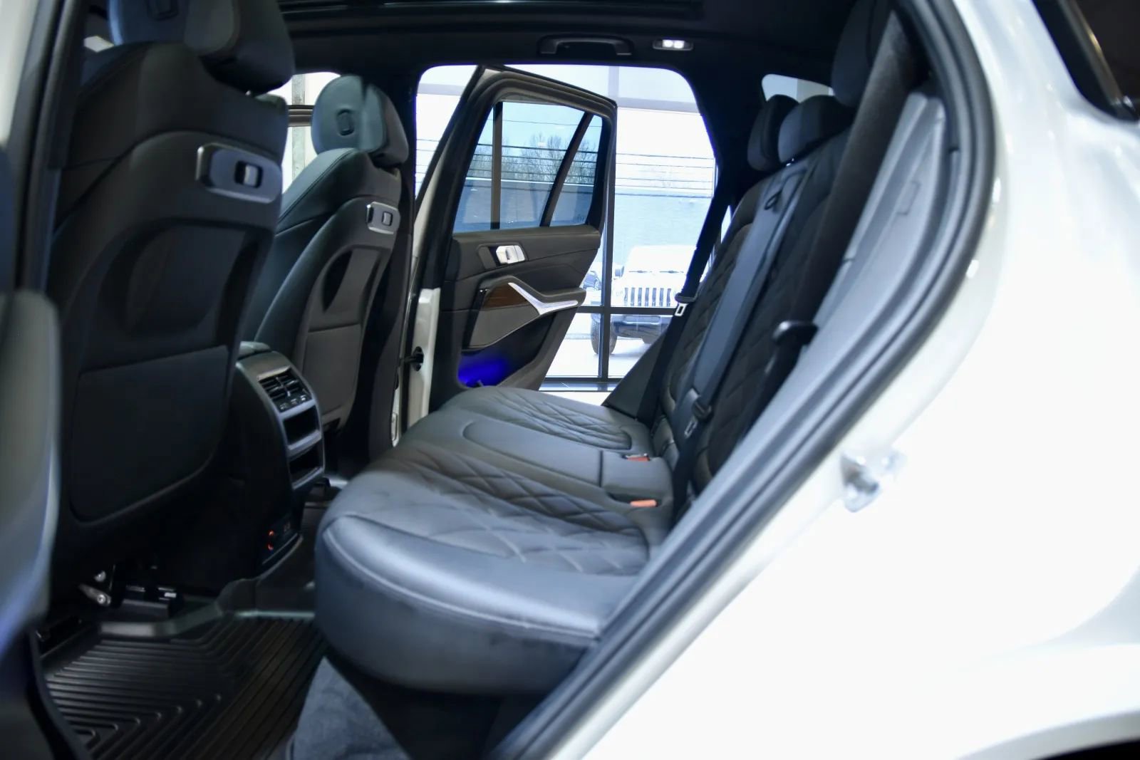 Used 2024 BMW X5 xDrive40i w/ M Sport Package image 20