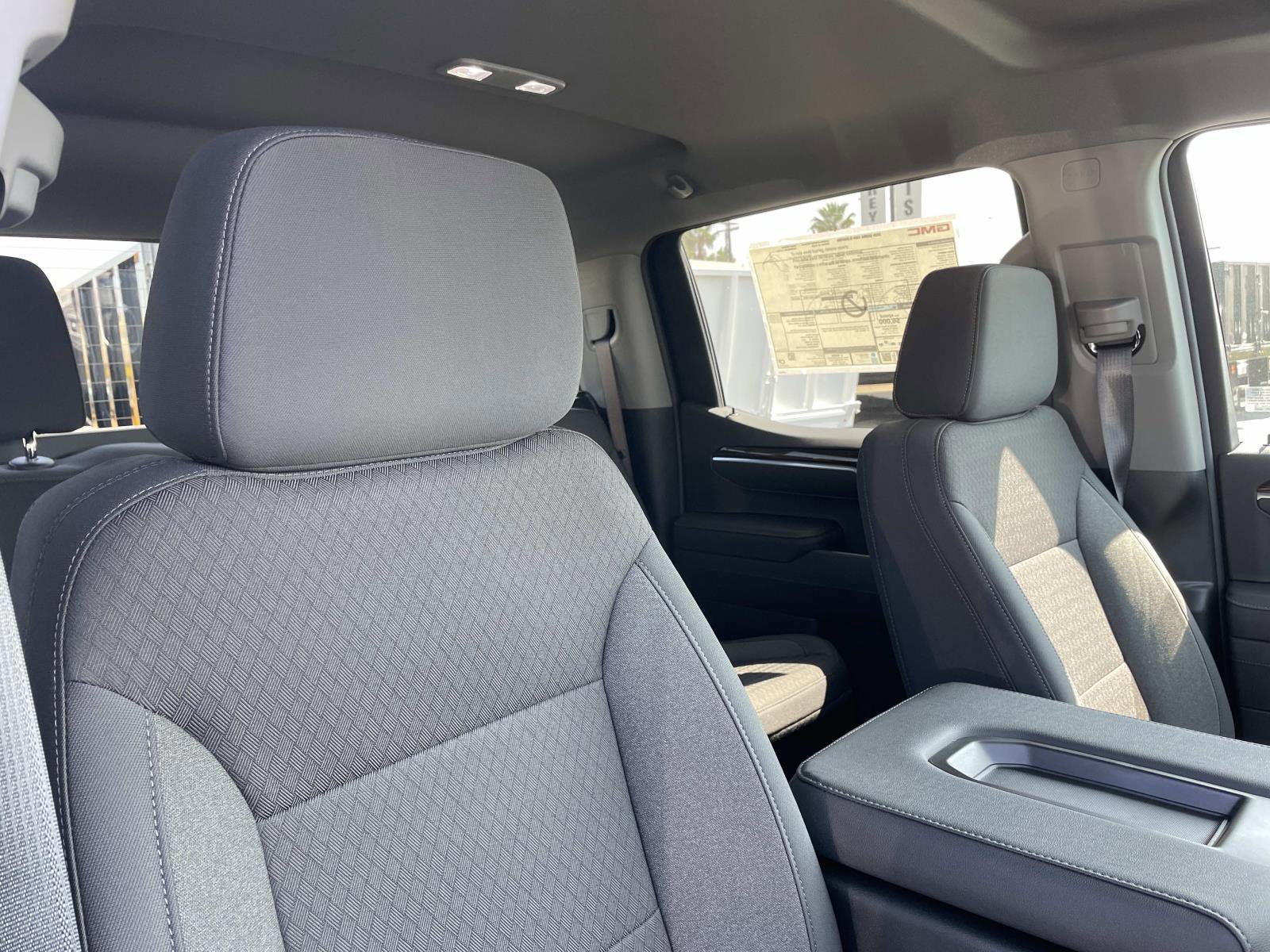 New 2026 GMC Sierra 1500 Elevation image 29