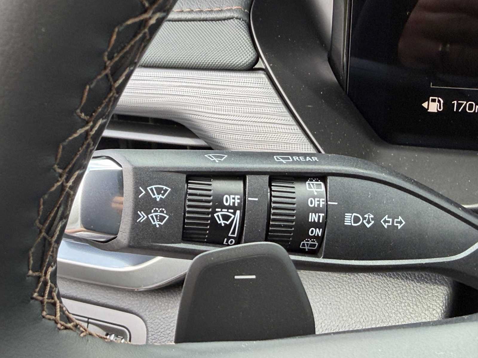 New 2026 GMC Acadia AT4 w/ Luxury Package AWD/4WD image 13