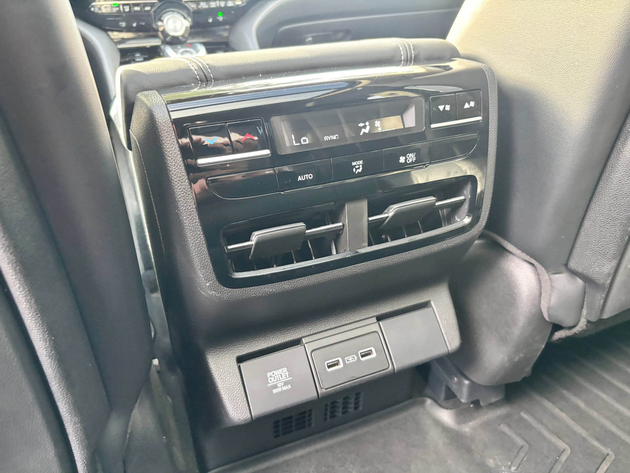 Used 2022 Acura MDX w/ Technology Package AWD/4WD image 17