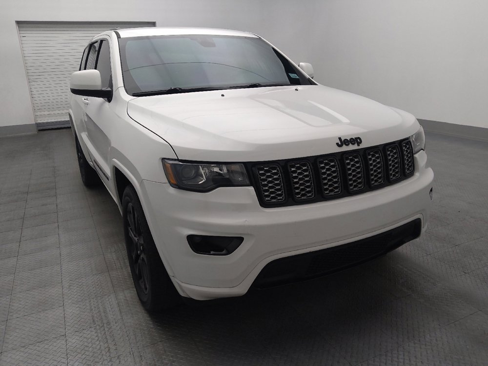Used 2018 Jeep Grand Cherokee Altitude image 14