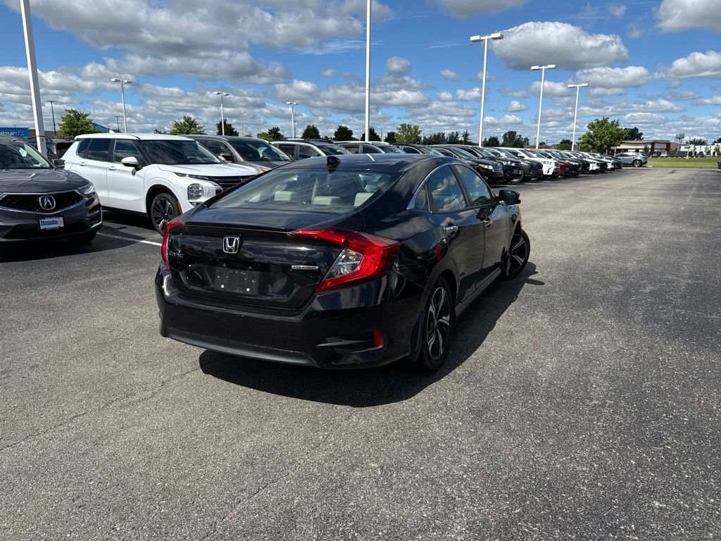 Used 2016 Honda Civic Touring image 11