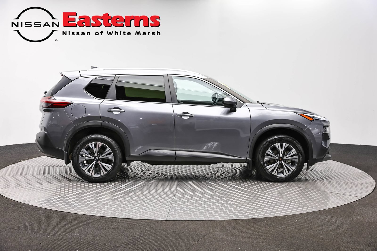 Used 2023 Nissan Rogue SV w/ SV Premium B Package AWD/4WD image 4