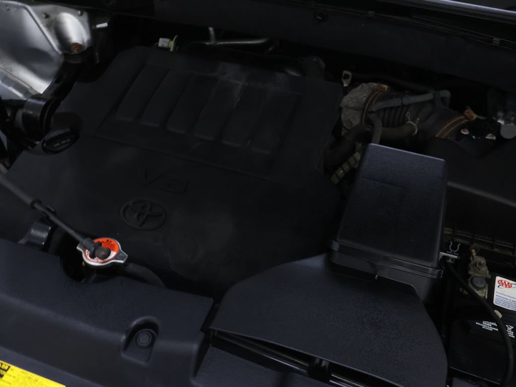 Used 2016 Toyota Highlander Plus AWD/4WD image 28