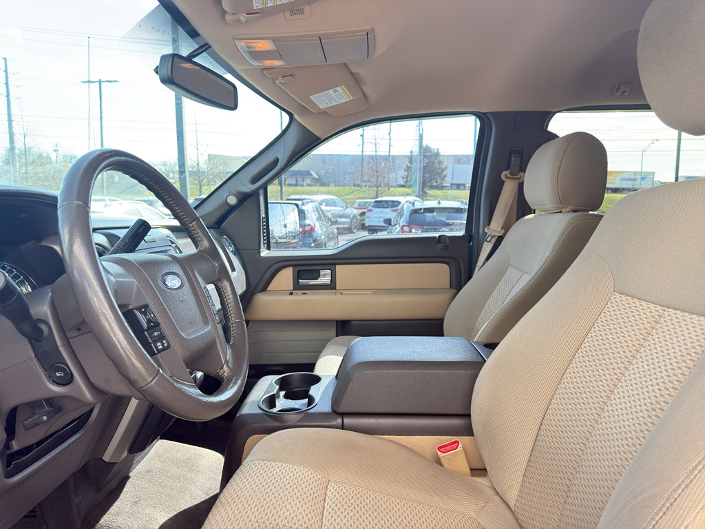 Used 2013 Ford F150 XLT w/ XLT Chrome Pkg image 8