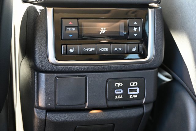 New 2025 Subaru Ascent Limited image 11