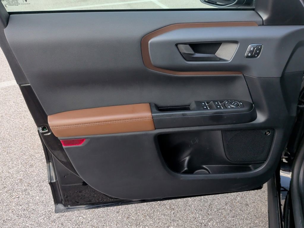 Used 2023 Ford Bronco Sport Outer Banks w/ Tech Package image 11