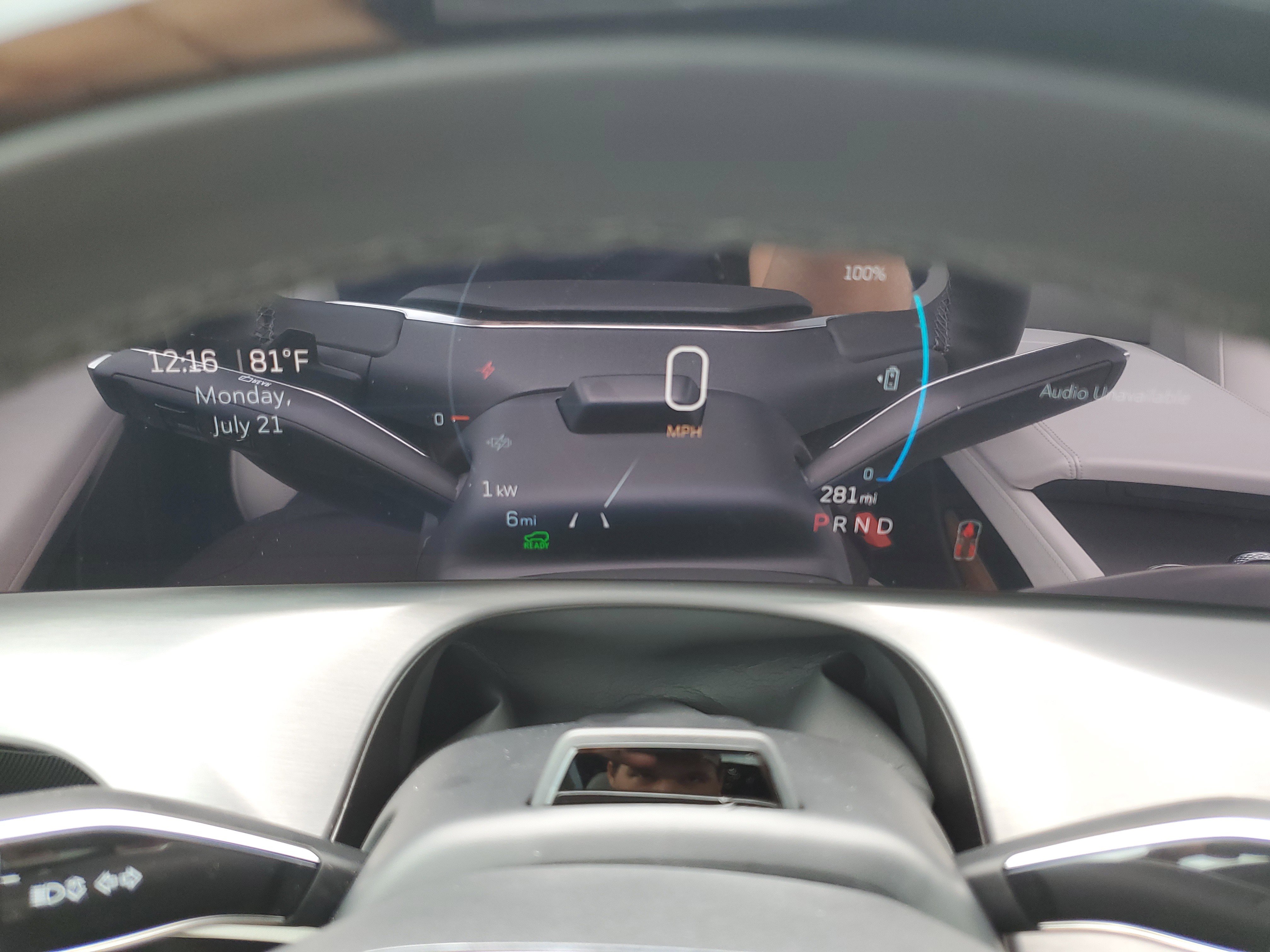 New 2026 Cadillac Vistiq Sport w/ LPO, Floor Liner Package image 21