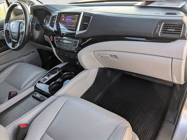 Used 2017 Honda Pilot Touring image 25