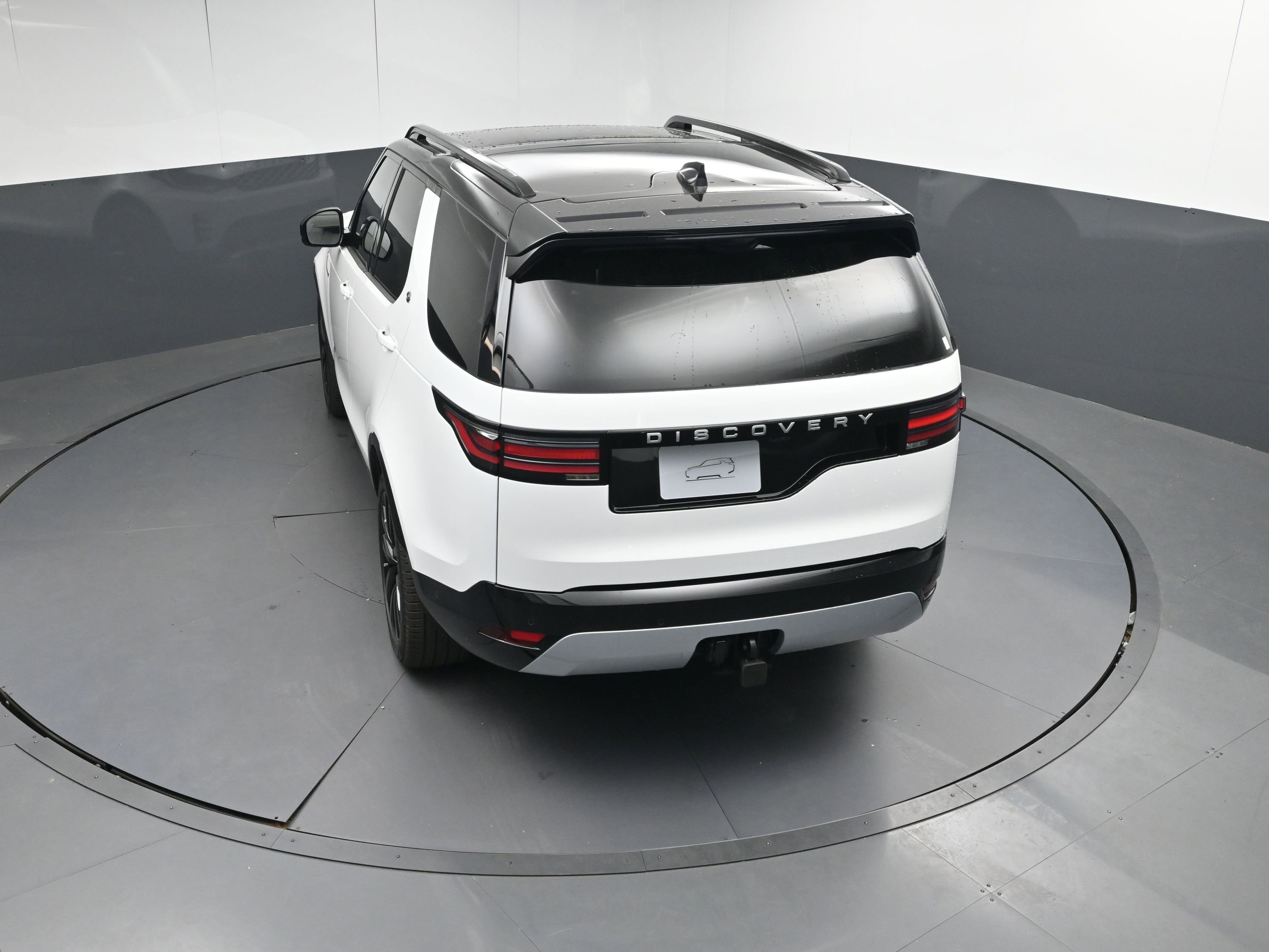 New 2026 Land Rover Discovery Limited Edition image 34