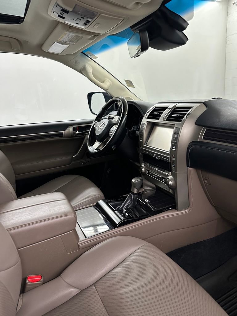 Used 2021 Lexus GX 460 Premium image 47