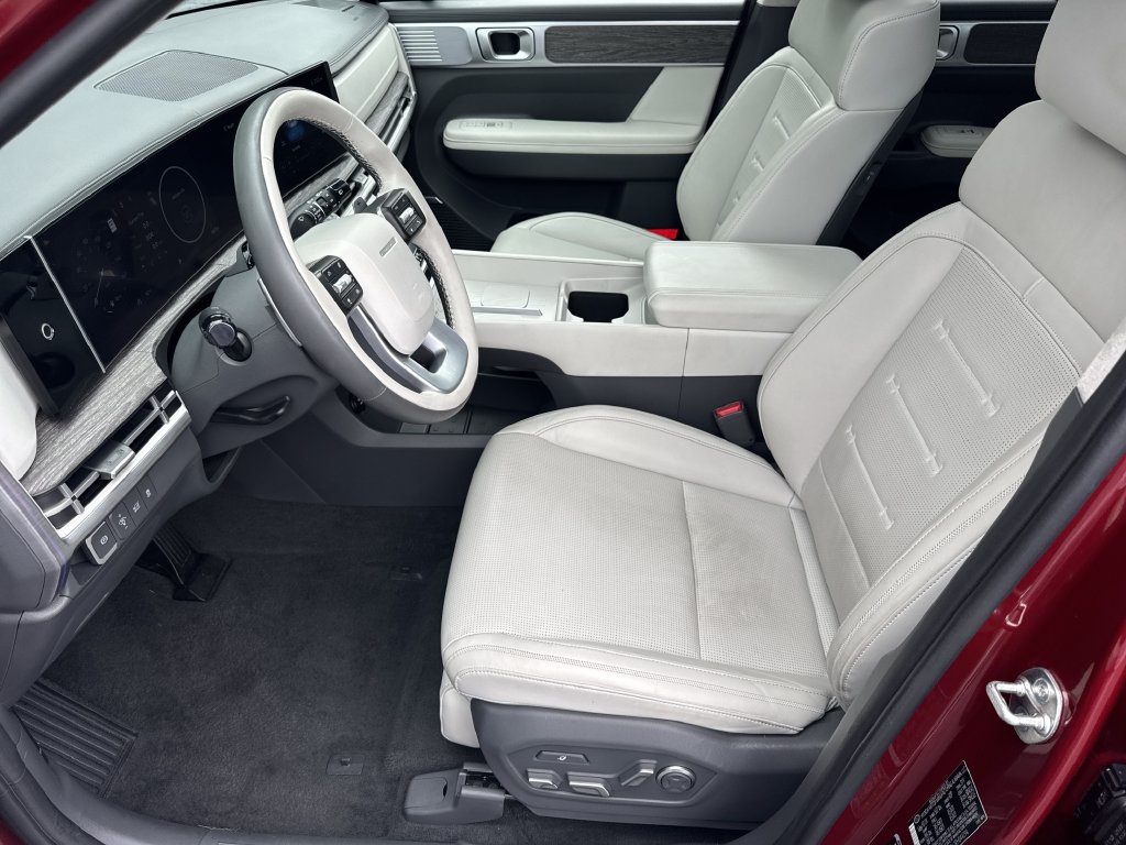 Used 2024 Hyundai Santa Fe Calligraphy AWD/4WD image 9