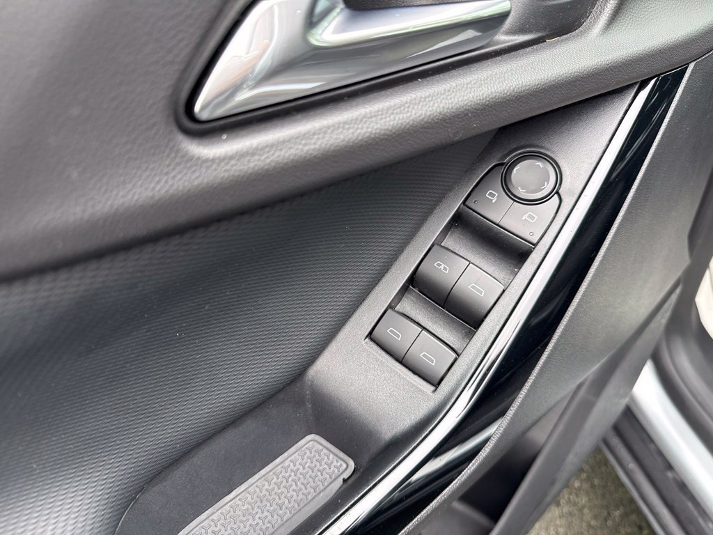 Used 2026 Chevrolet Equinox LT AWD/4WD image 25