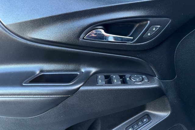 Used 2019 Chevrolet Equinox Premier AWD/4WD image 11