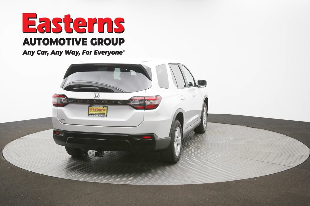 Used 2023 Honda Pilot LX image 39