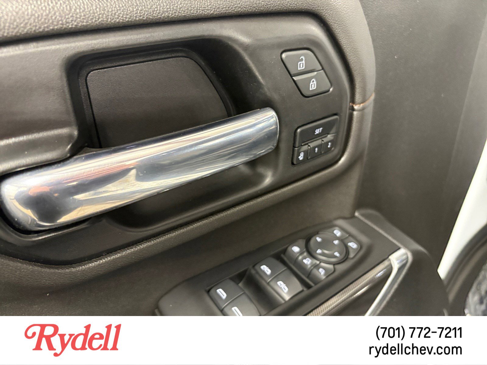 Used 2022 GMC Sierra 2500 AT4 w/ Gooseneck/5TH Wheel Package image 11