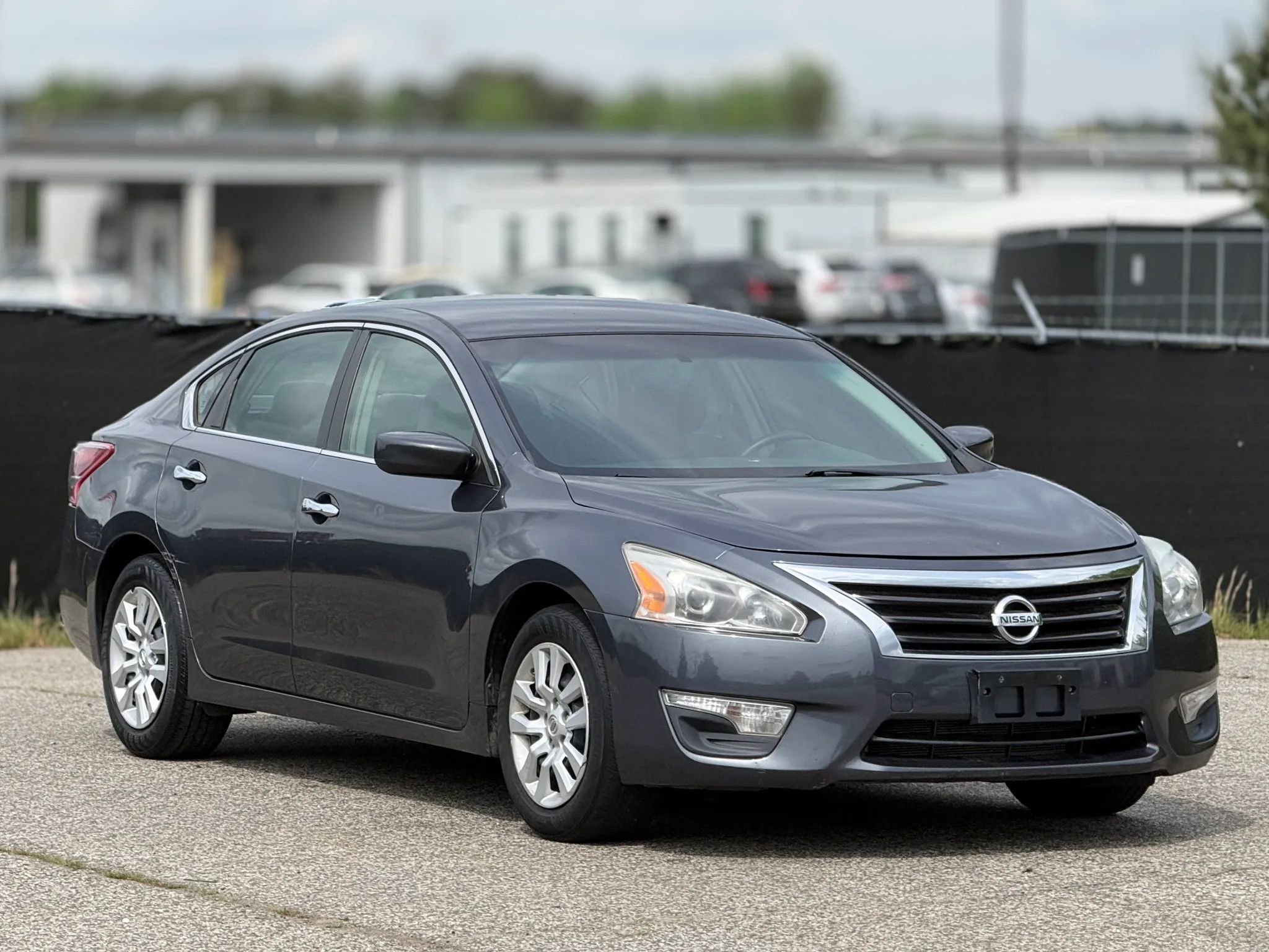 Used 2013 Nissan Altima 2.5 S FWD image 1
