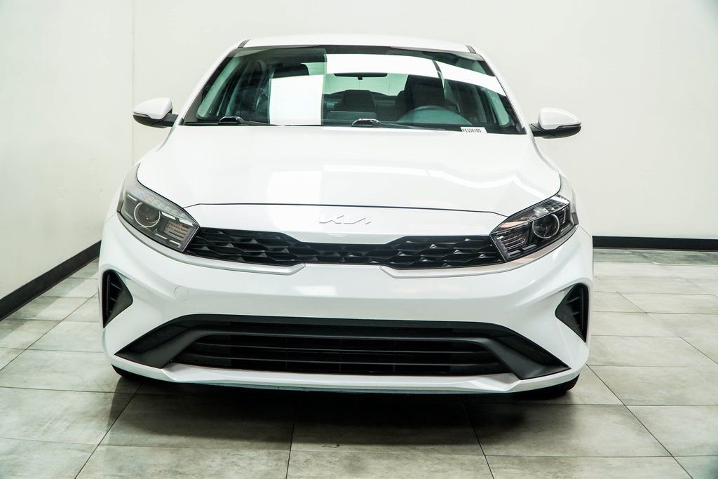 Used 2023 Kia Forte LXS w/ LXS Technology Package image 7