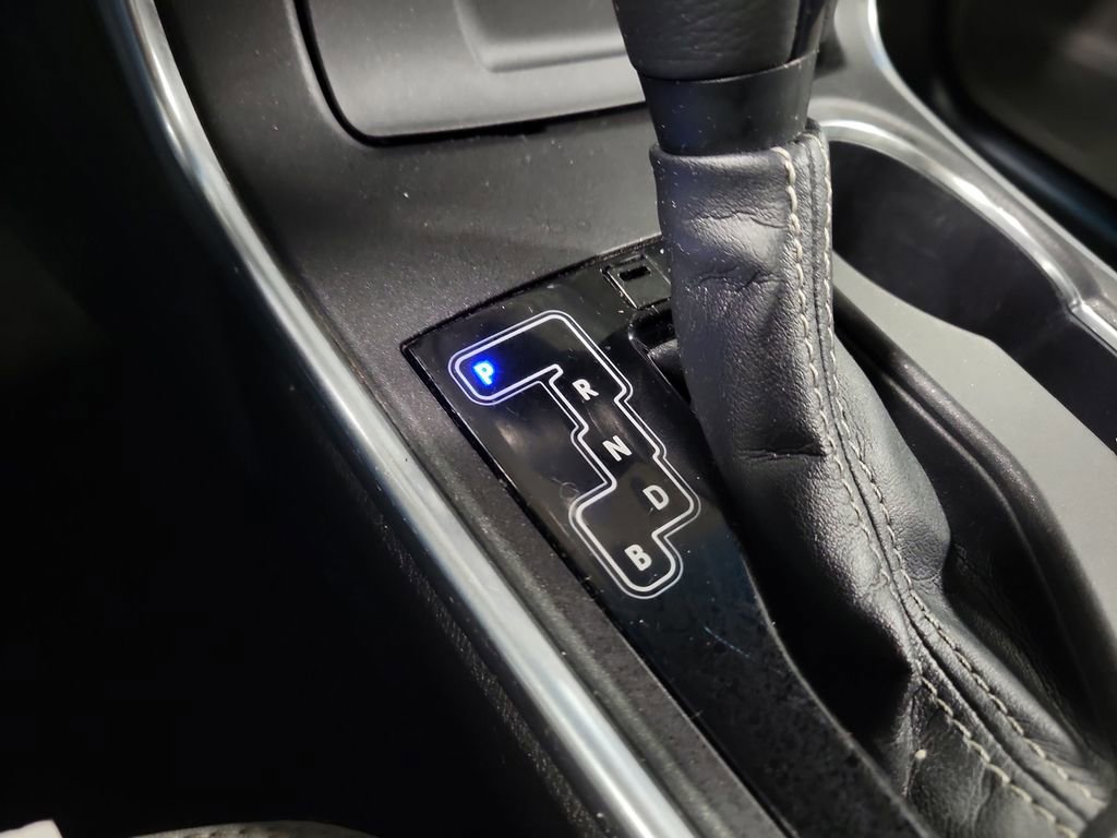 Used 2015 Toyota Camry SE image 17