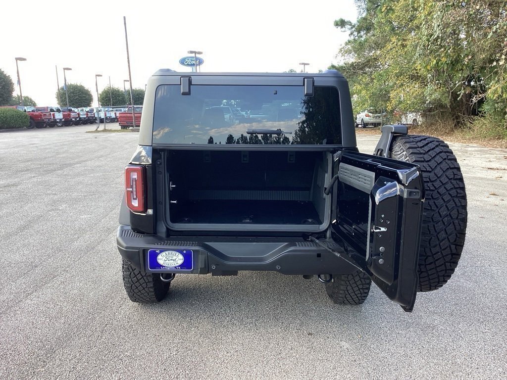 New 2025 Ford Bronco Badlands image 9