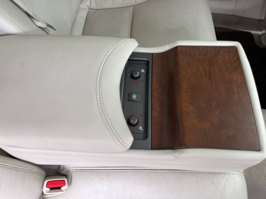 Used 2011 Lexus LS 460 w/ Comfort Pkg image 35