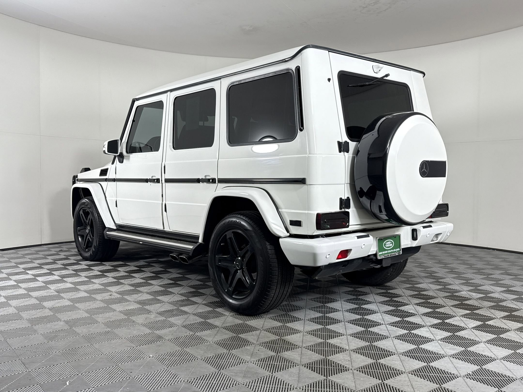 Used 2016 Mercedes-Benz G 550 image 3