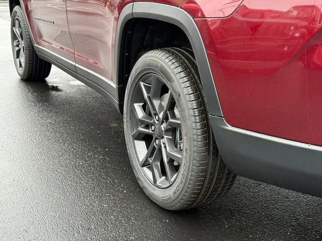 New 2025 Jeep Grand Cherokee L Limited w/ Trailer Tow Package image 6