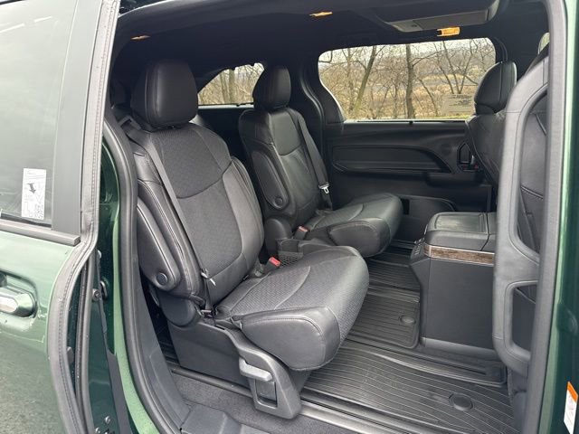 New 2026 Toyota Sienna Platinum AWD/4WD image 17