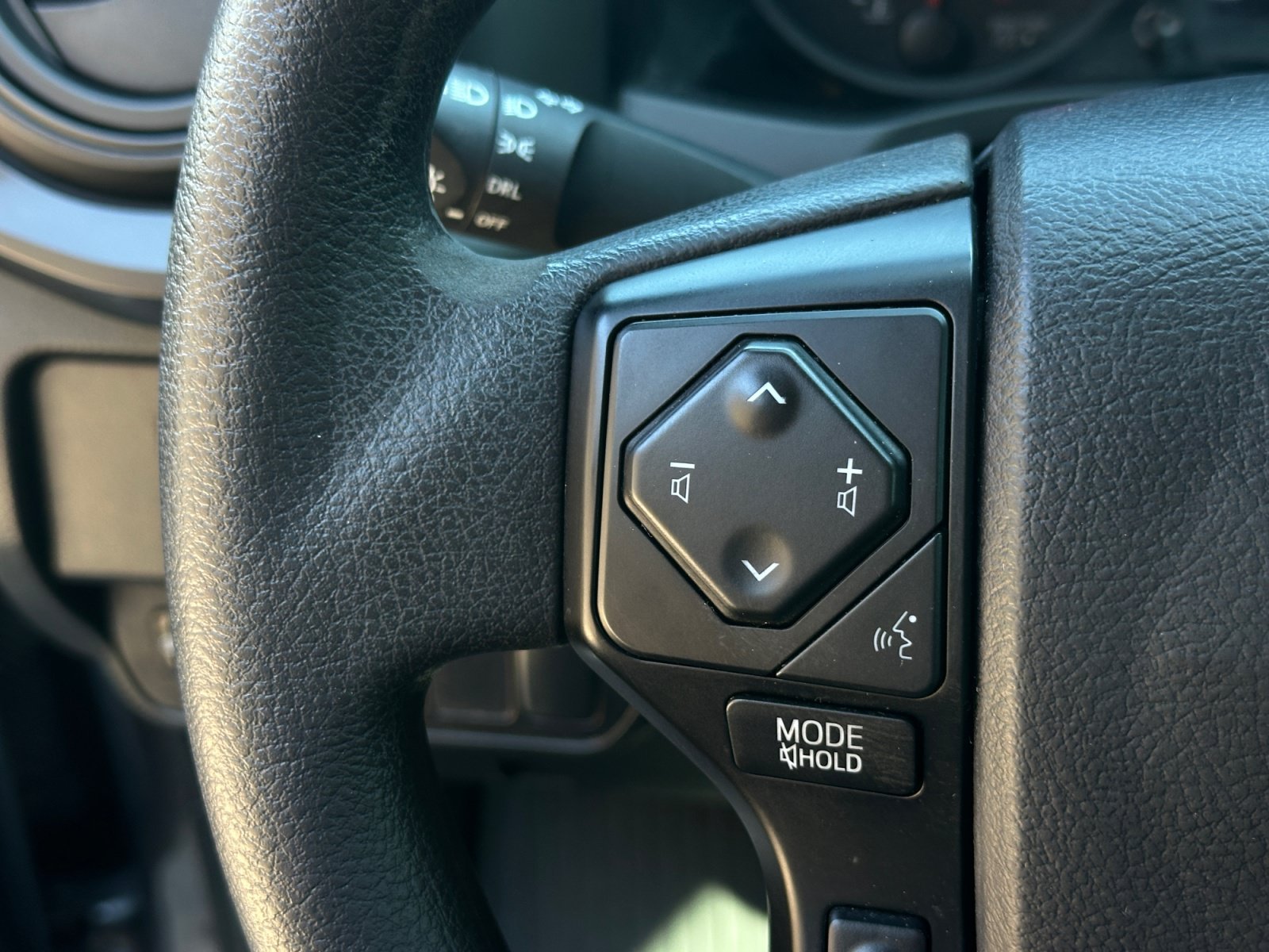 Used 2022 Toyota Tacoma SR w/ SR Convenience Package RWD image 26