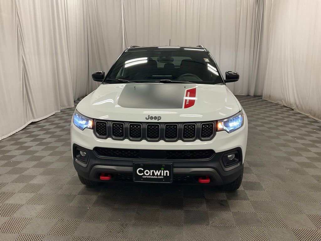 Used 2024 Jeep Compass Trailhawk image 15
