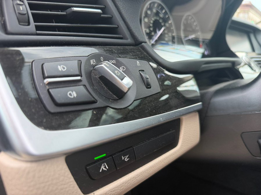 Used 2013 BMW 535i xDrive Sedan AWD/4WD image 29