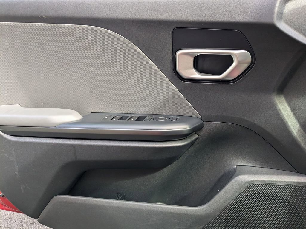 Used 2025 Kia K4 LXS image 11