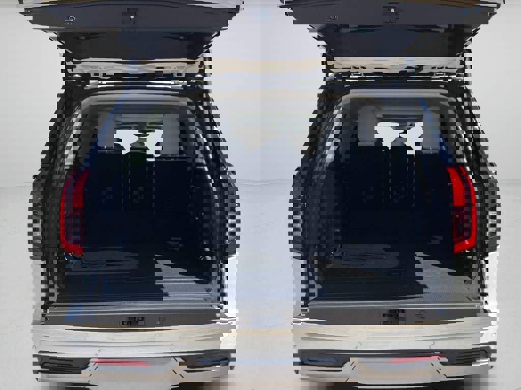 Used 2025 Ford Expedition Max Platinum w/ Driver's Package AWD/4WD image 26