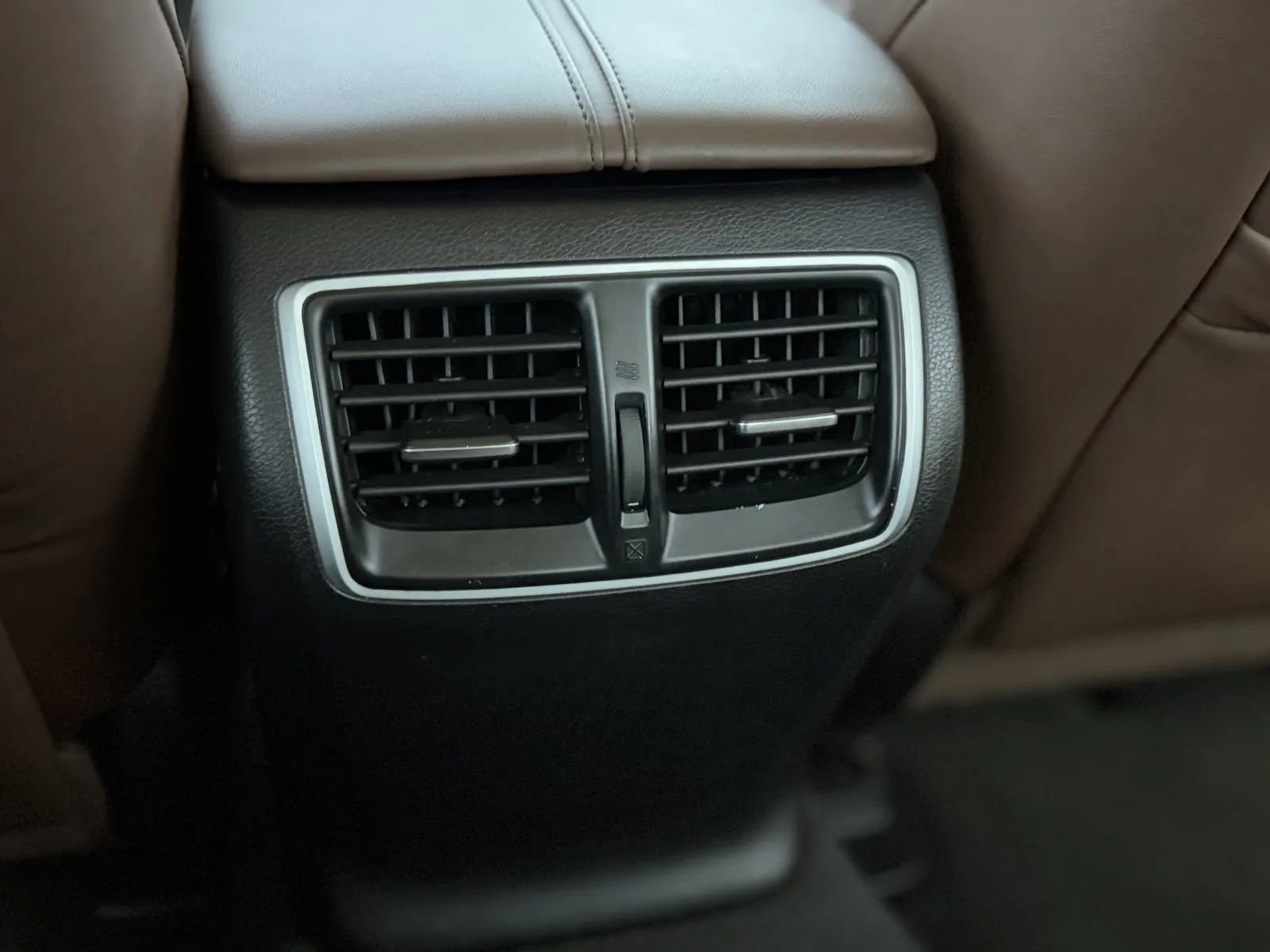 Used 2020 Acura TLX SH-AWD V6 w/Tech image 39