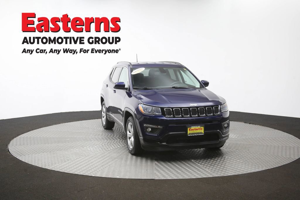 Used 2019 Jeep Compass Latitude FWD image 50